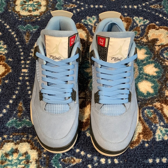 Jordan 4 UNC University Blue